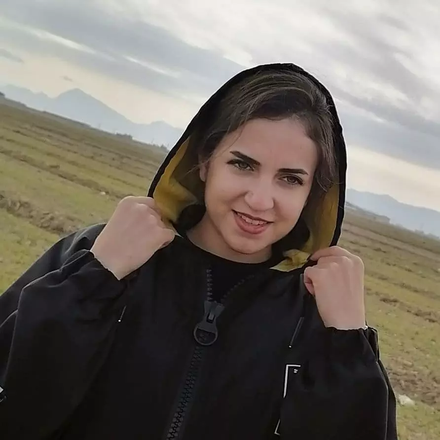 عکس شیدا استخر 