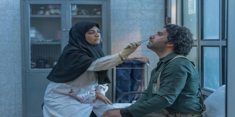 کنش مردم، نقطه اتصال دیروز و امروز است / تاریخ در معنا تکرار می‌شود، نه در شکل