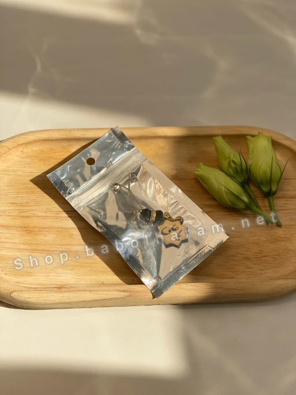 گیره روسری با پلاک مذهبی