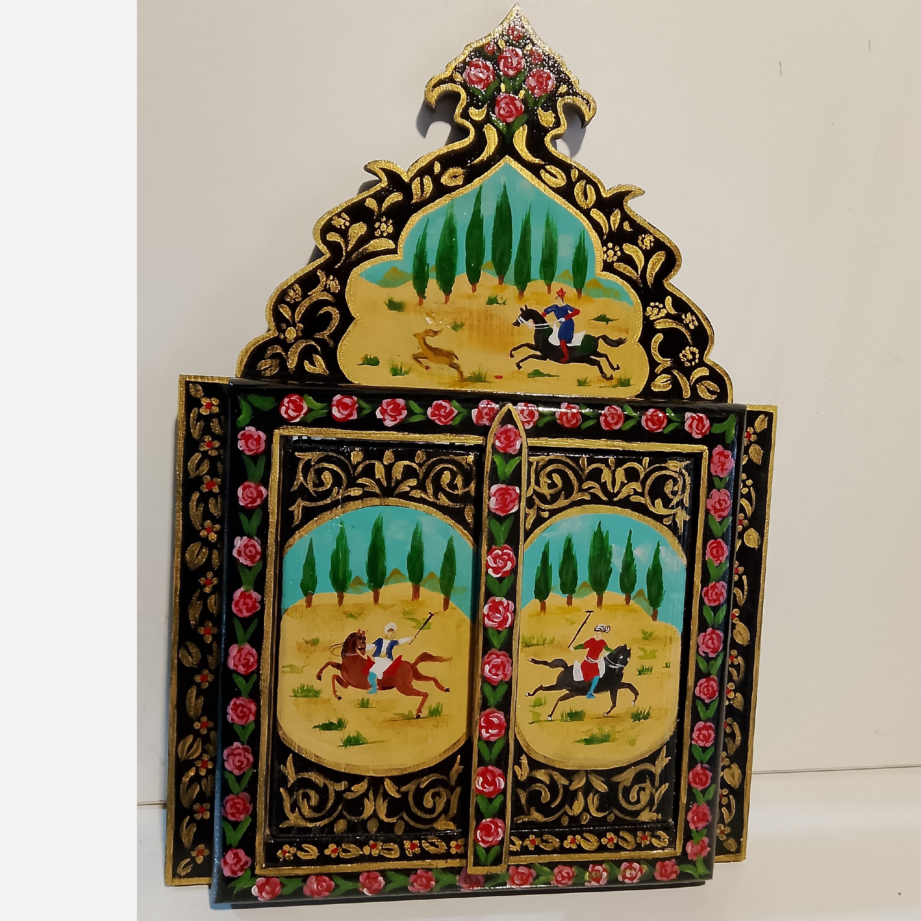 قاب آینه سنتی نقش چوگان