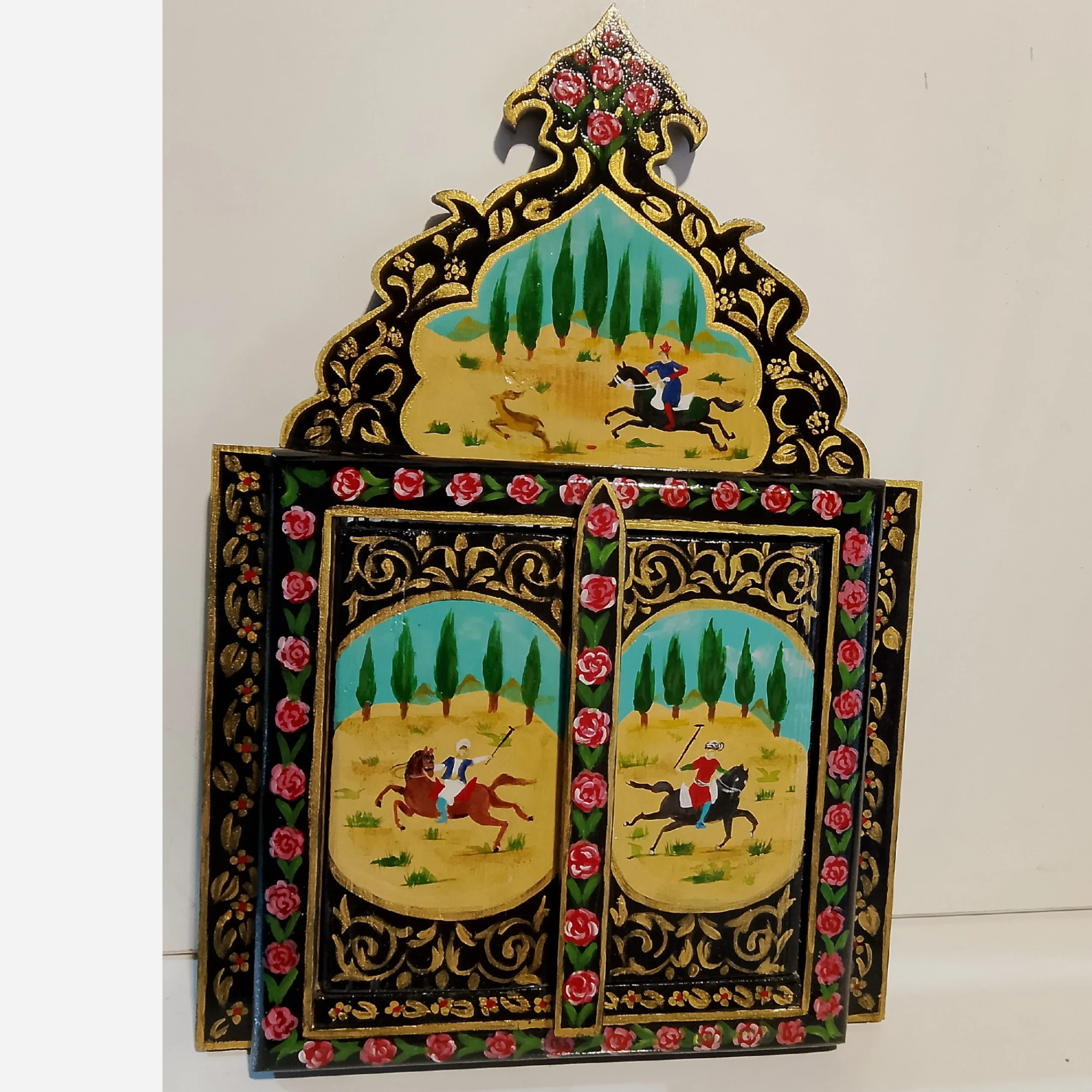 قاب آینه سنتی نقش چوگان