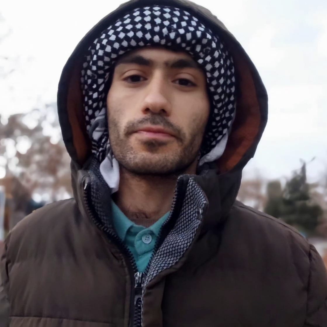 خاطرات گذشته منو می کشه آسون...