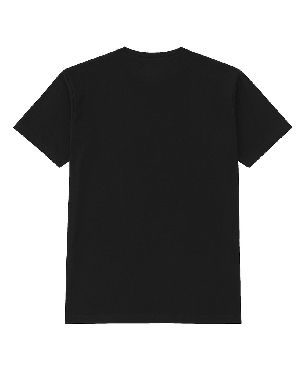 تی‌شرت اورسایز با امضای ماکان بند