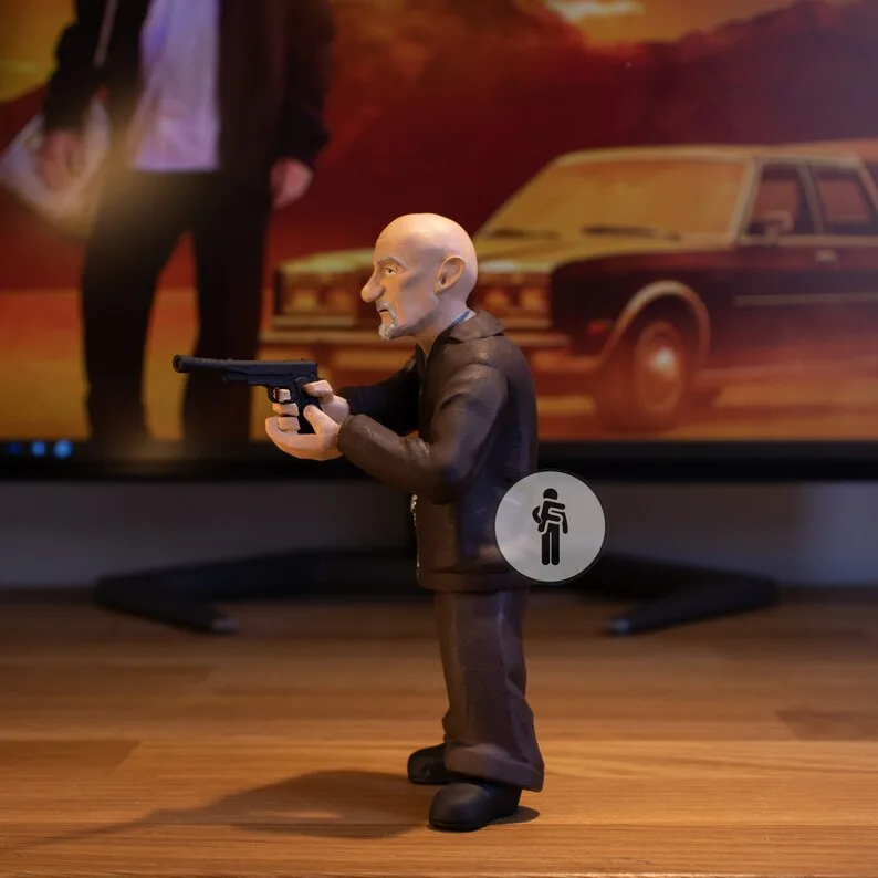 فیگور مایک ارمانتروت (Mike Ehrmantraut) – سریال Breaking Bad و Better Call Saul - تصویر 1