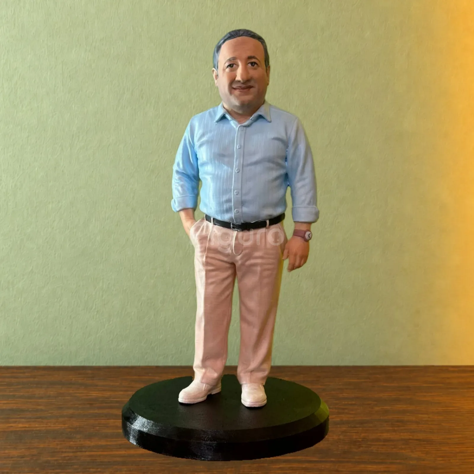 فیگور شخصی (bobble head)  25 سانتی — سبک نیمه واقع‌گرایانه