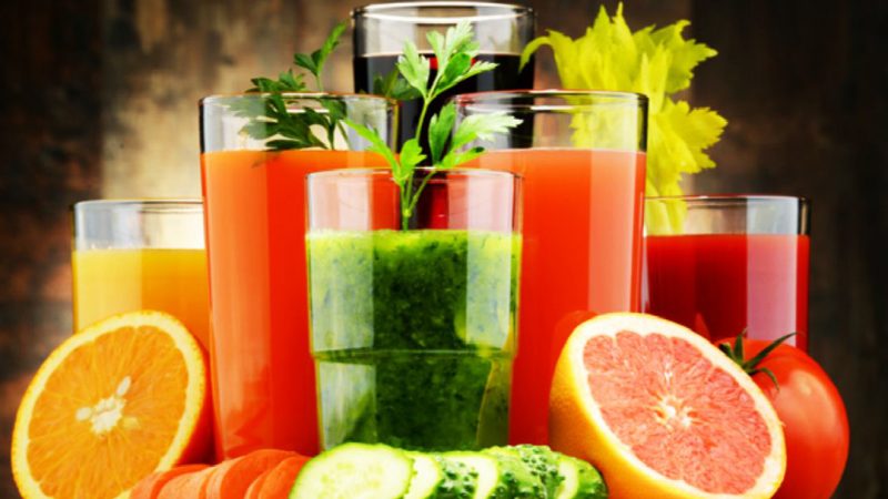 ۱۰ نوشیدنی تقویت‌کننده سیستم ایمنی موقع بیماری