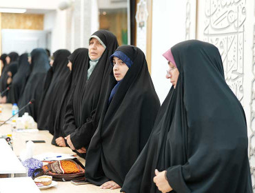 نشست هم‌آفرینی داوران و فرهیختگان چهارمین مهرواره هوای نو