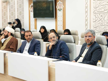 نشست هم‌آفرینی داوران و فرهیختگان چهارمین مهرواره هوای نو