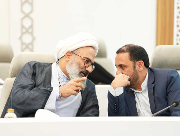 نشست هم‌آفرینی داوران و فرهیختگان چهارمین مهرواره هوای نو