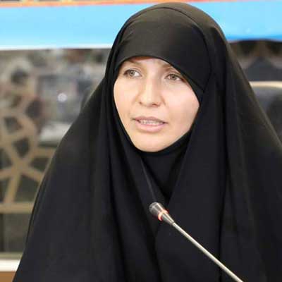 خانم زینب اختری