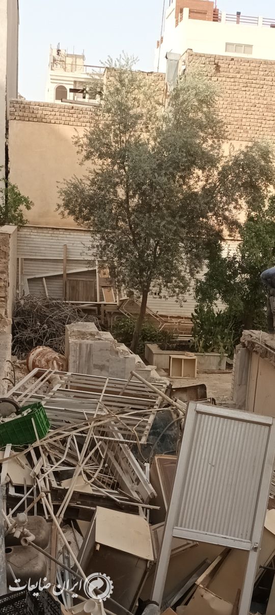 فروشنده ضایعات تخریب ساختمان