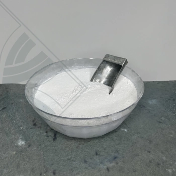 رنگ سفید پودری