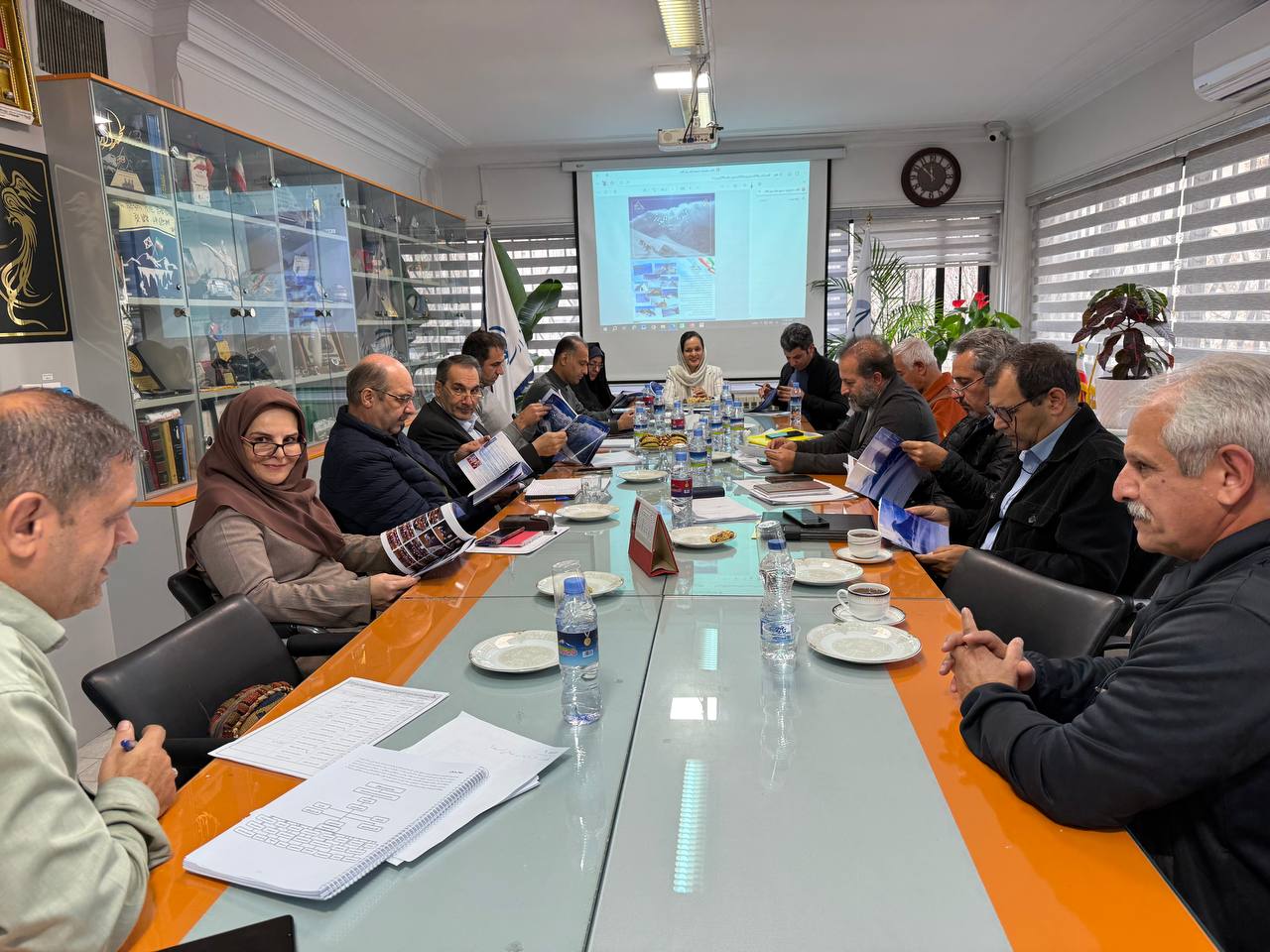 pic's of main's title