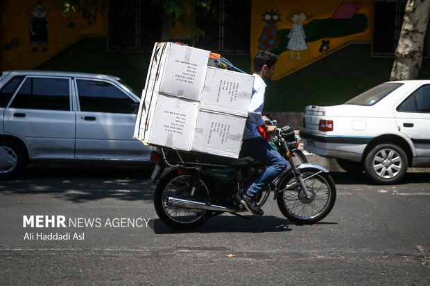 استفاده بیش از حد اجناس و انتقال آنها عدم تعادل راکبان موتور سیکلت را بیشتر می کند
