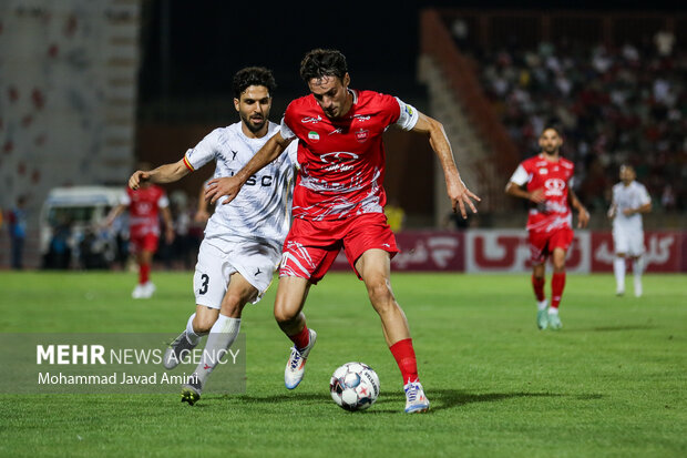 لیگ برتر فوتبال - پرسپولیس و فولاد