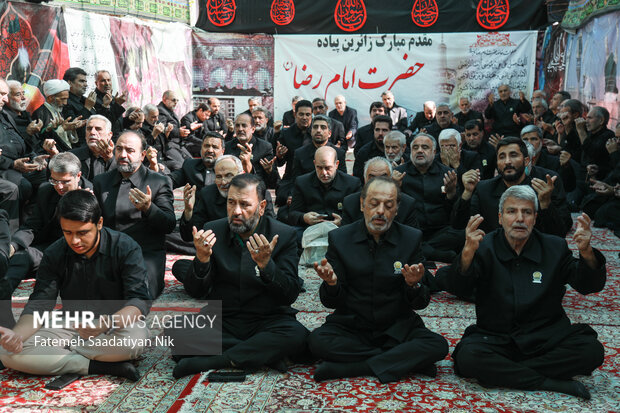 برپایی موکب فراشان حرم مطهر رضوی