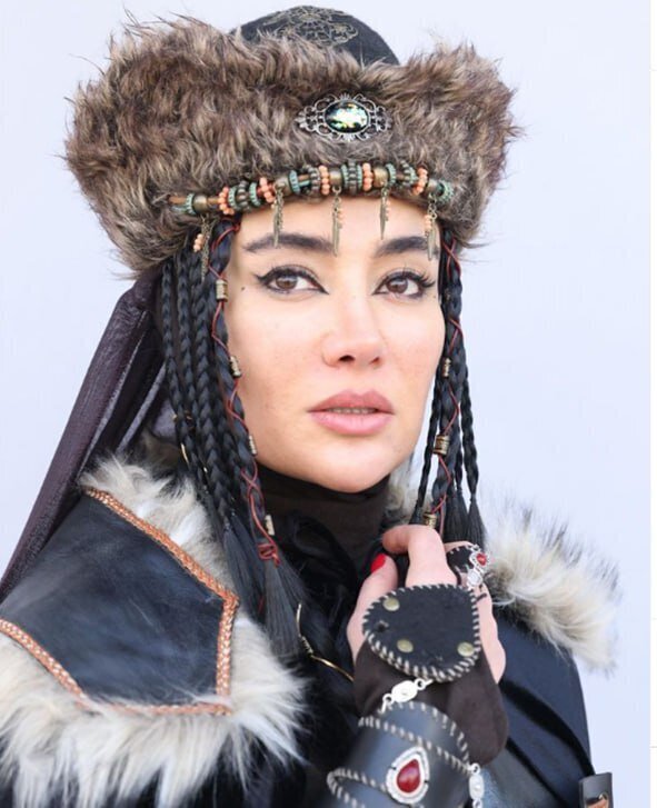 گریم تاریخی بهاره افشاری در یک سریال