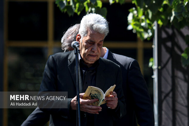 مراسم تشییع پیکر استاد محمدعلی بهمنی