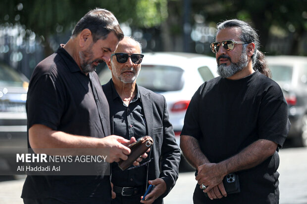 مراسم تشییع پیکر استاد محمدعلی بهمنی