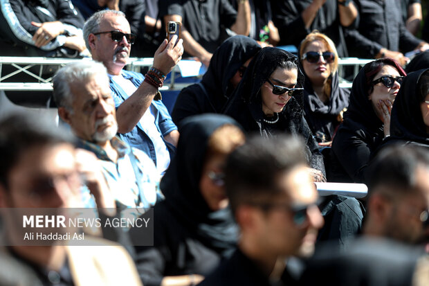 مراسم تشییع پیکر استاد محمدعلی بهمنی