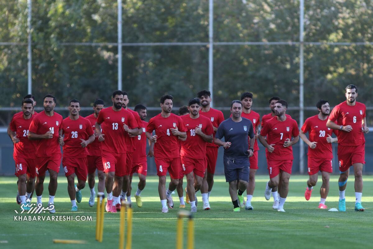 سردار آزمون و طارمی پولدار شده اند و انگیزه سابق را ندارند/ با قلعه‌نویی به جام جهانی می رویم و زود هم برمی‌گردیم/ سرمربی تیم ملی ناچارا دوگانه سوز شده!