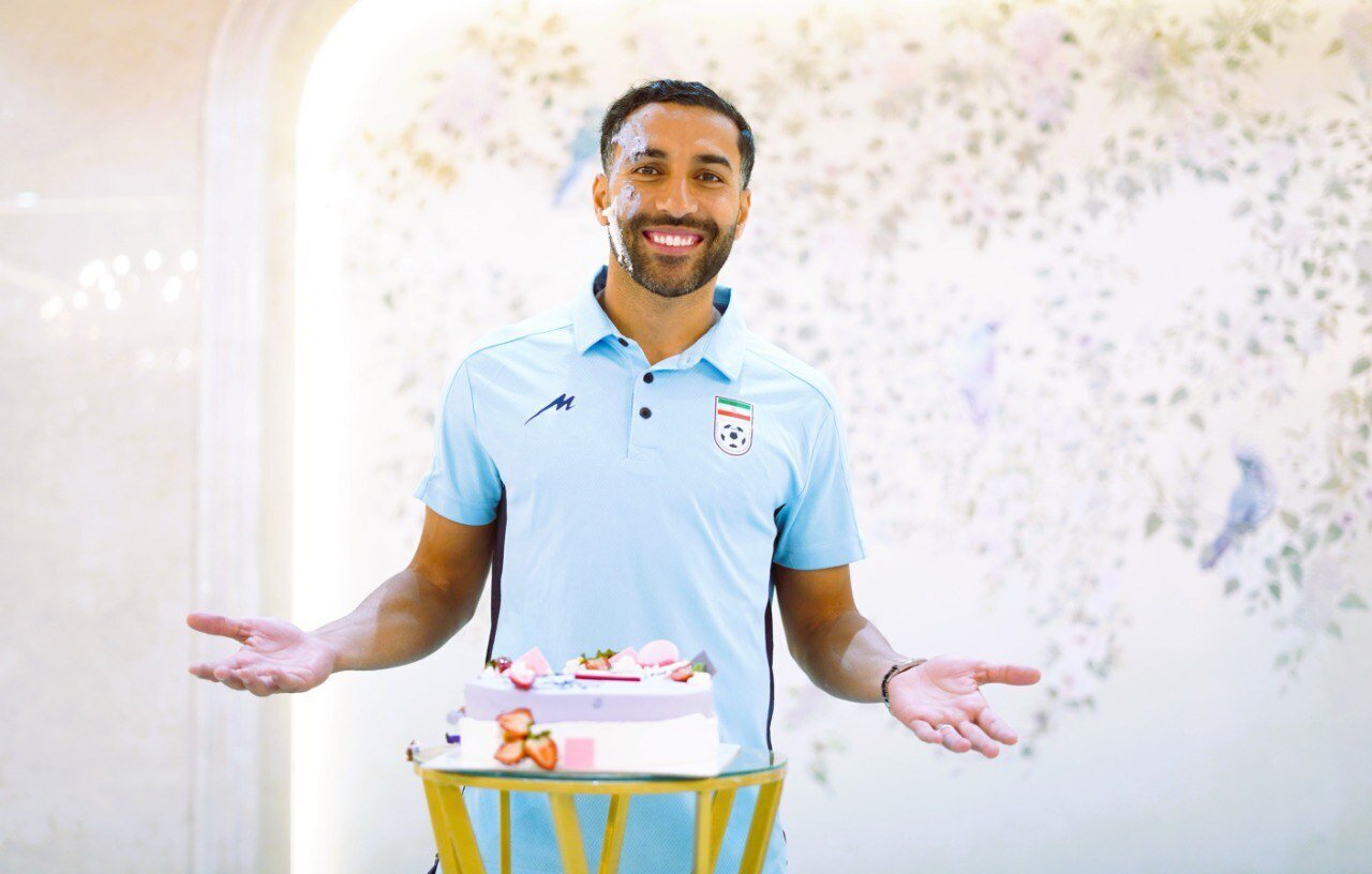 (عکس) سورپرایز سامان قدوس در اردوی تیم ملی