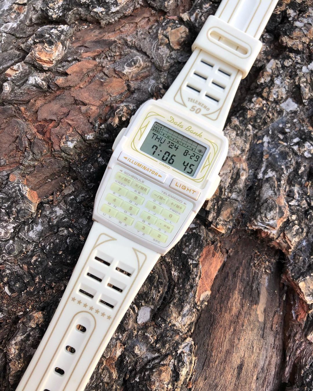 (تصاویر) ساعت ماشین حساب کاسیو: یک قطعه کلکسیونی نایاب!