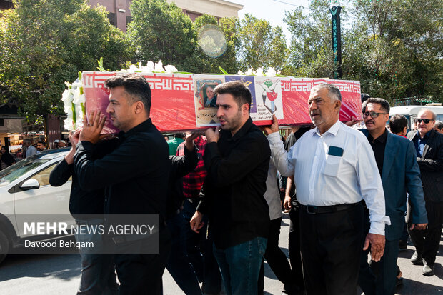 تشییع پیکر جانباز شهید احمد خدادادی در مشهد