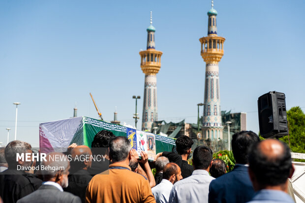 تشییع پیکر جانباز شهید احمد خدادادی در مشهد