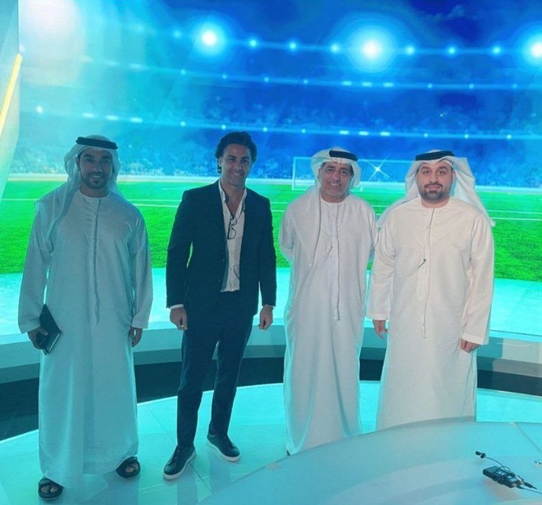 (عکس) فرهاد مجیدی کارشناس برنامه تلویزیونی امارات شد