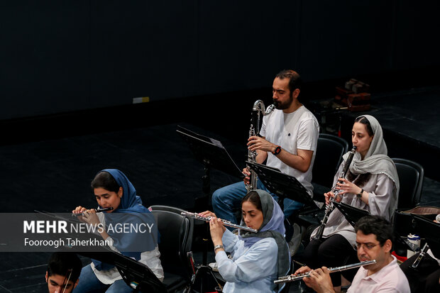 تمرین ارکستر سمفونی