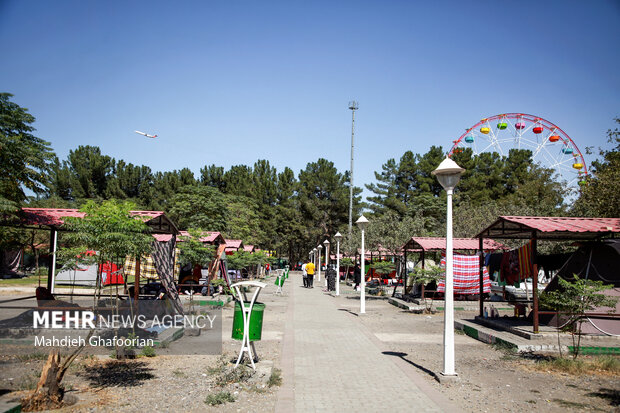 اسکان مسافران تابستانی مشهد در بوستان غدیر