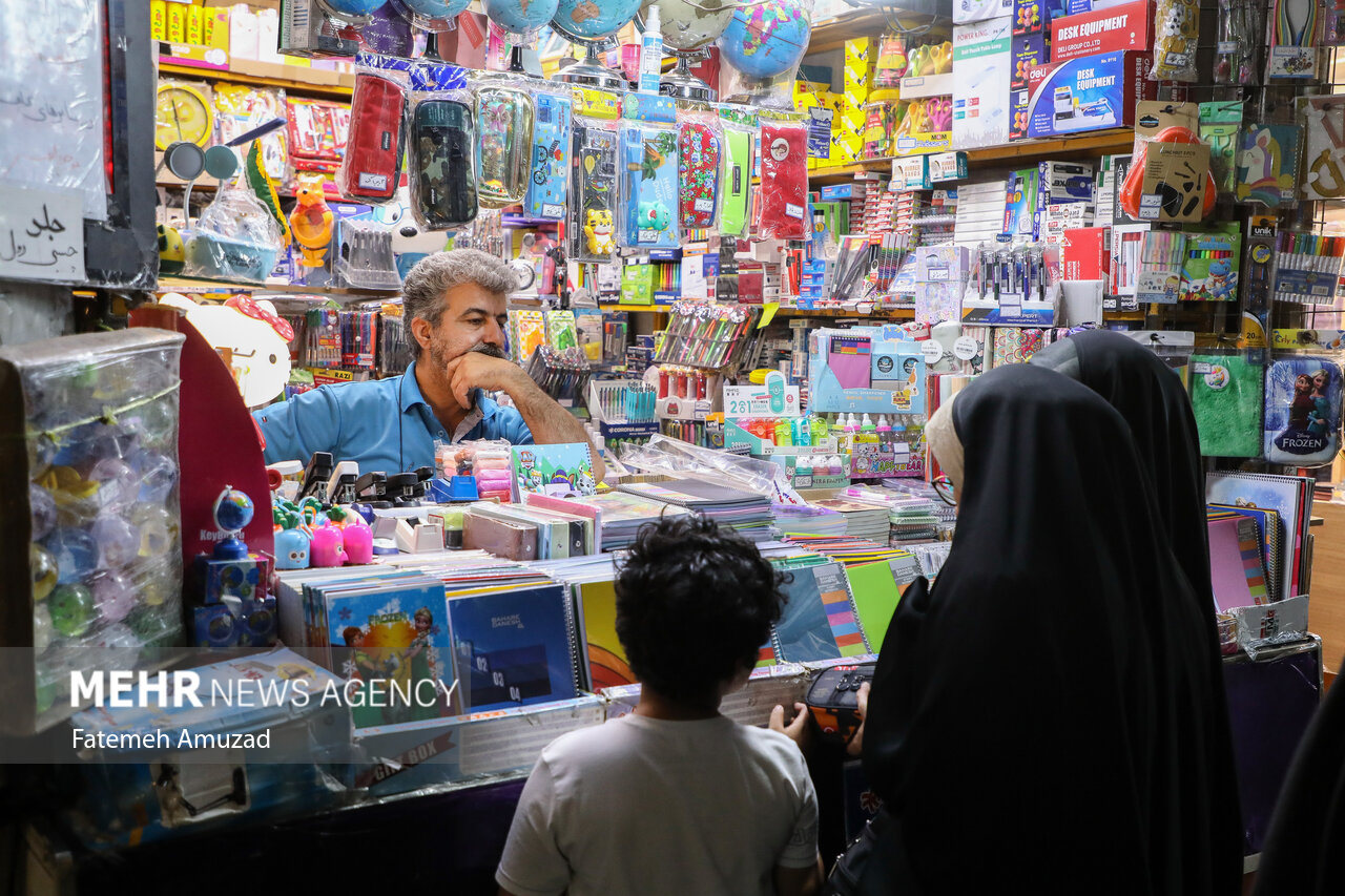 بازار لوازم‌التحریر لرستان به‌وقت «گرانی»!
