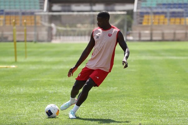 نگران بازی پرسپولیس مقابل الاهلی هستم/ بستر مناسب میزبانی نداریم