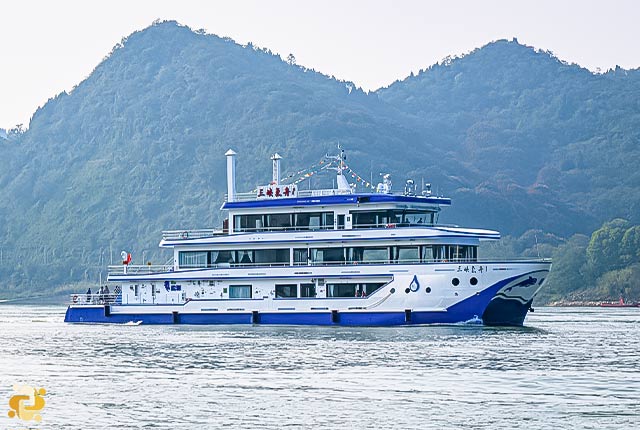 Chinas First Hydrogen Fuel Cell Vessel Marks Breakthrough in Inland Waterway Ships
