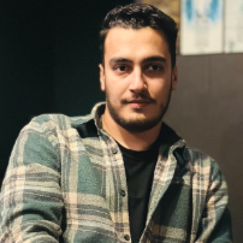 آرش آبیار