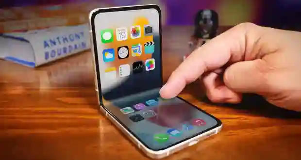آیفون تاشو محصول جدید بازار موبایل