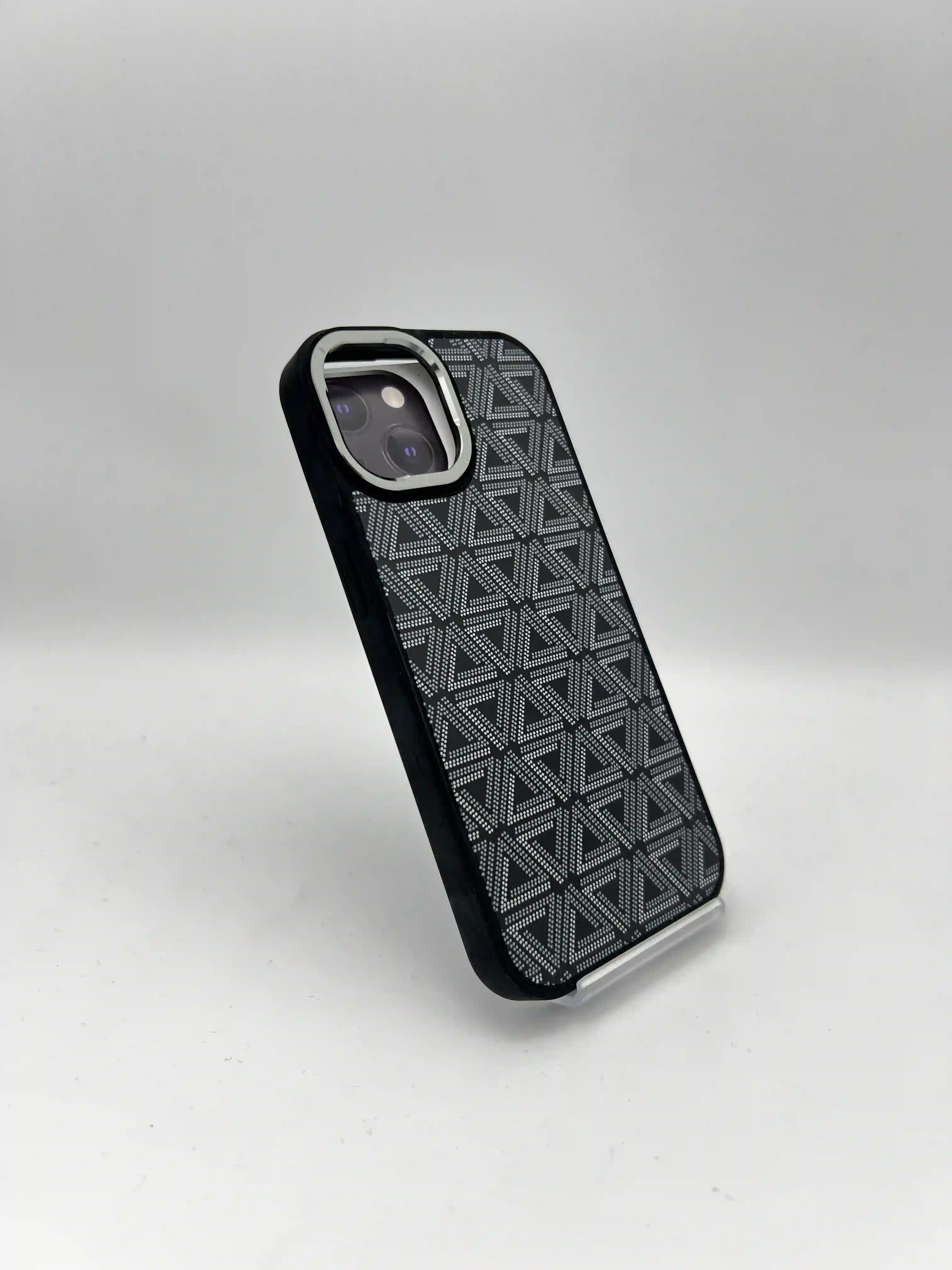 کاور طرح دار هندسی VIP MAX مدل MAX SERIES | محافظ iPhone 15 Normal