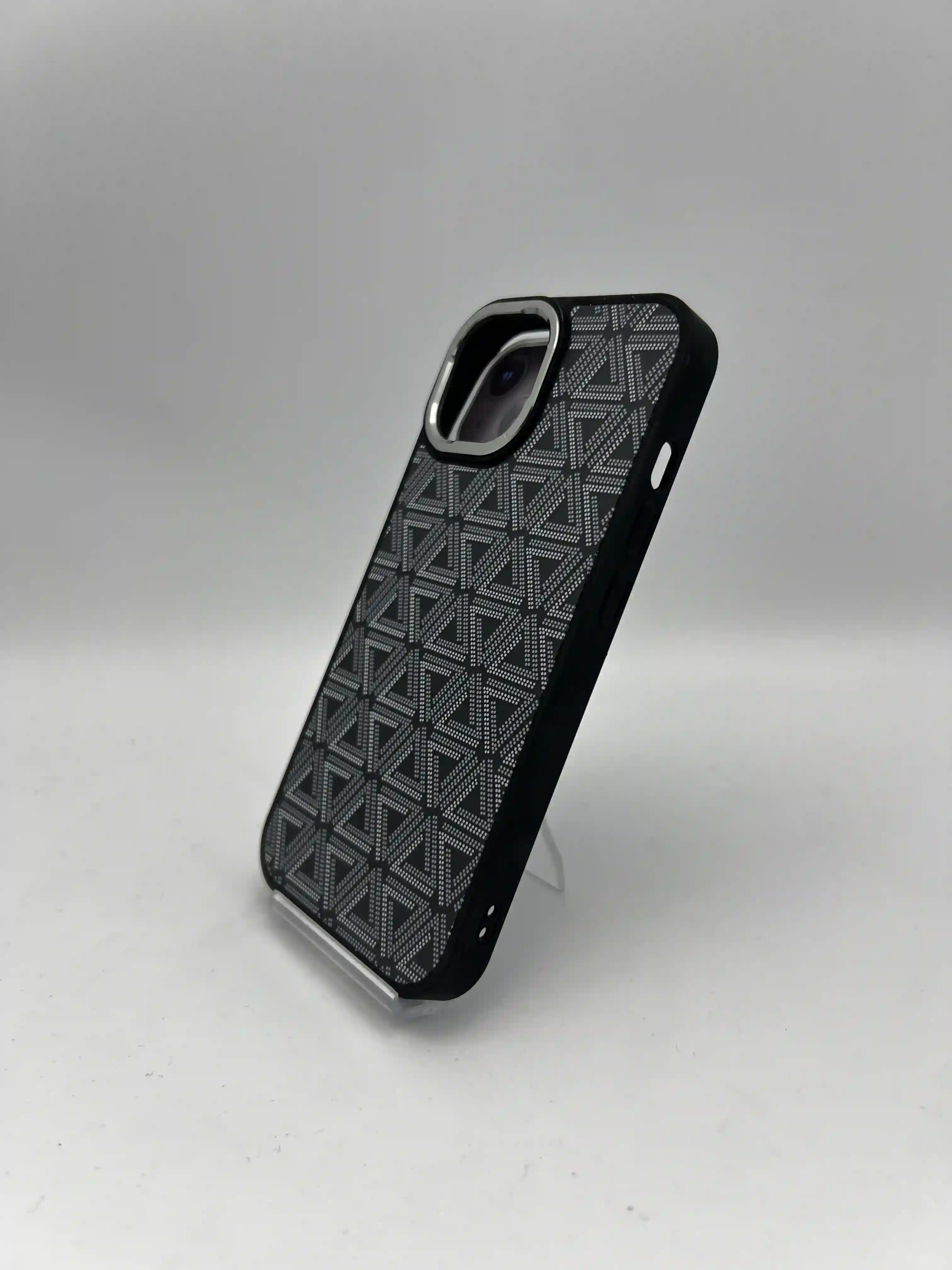 کاور طرح دار هندسی VIP MAX مدل MAX SERIES | محافظ iPhone 15 Normal