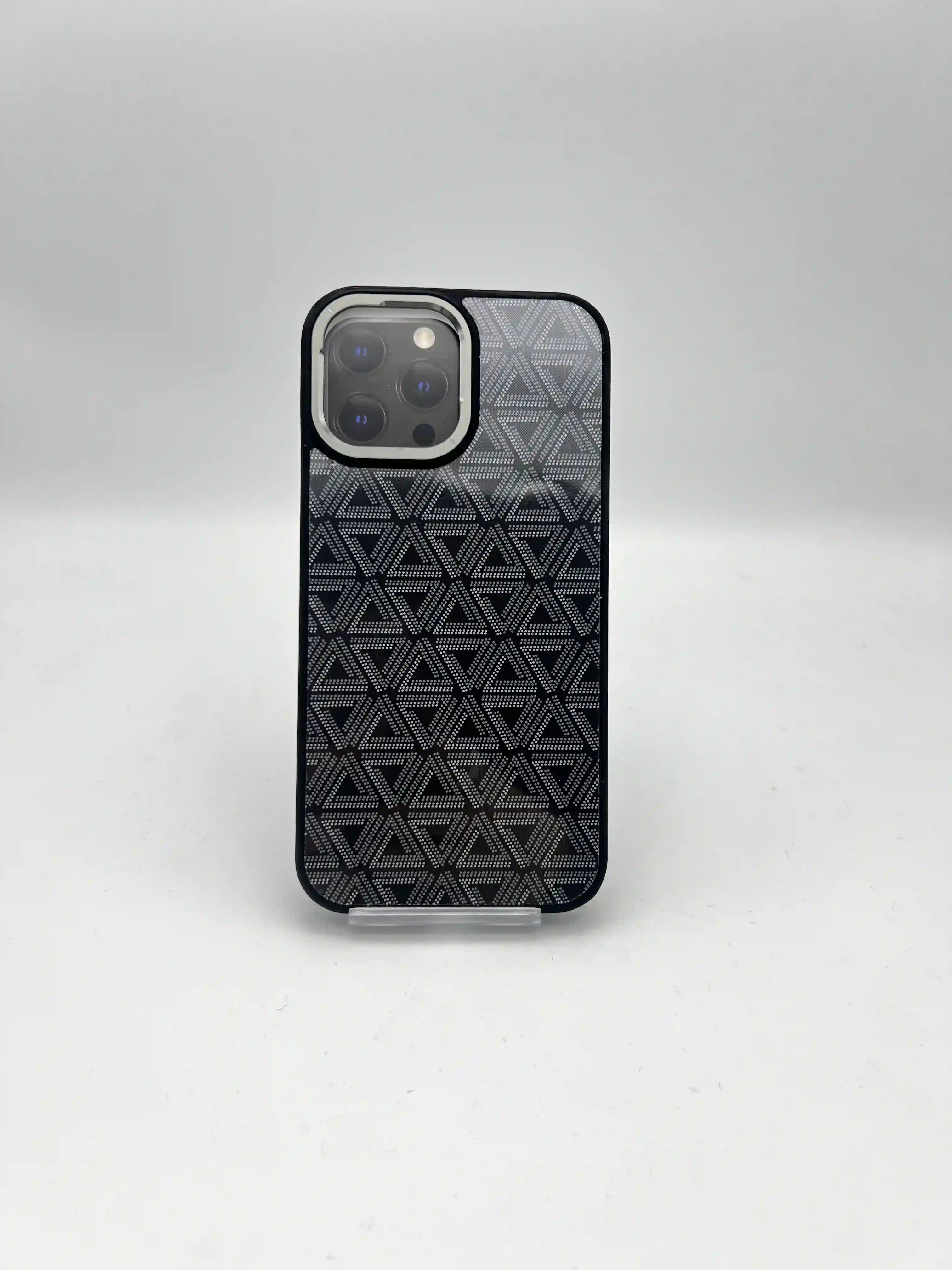 کاور طرح دار هندسی VIP MAX مدل MAX SERIES | محافظ iPhone 13 ProMax