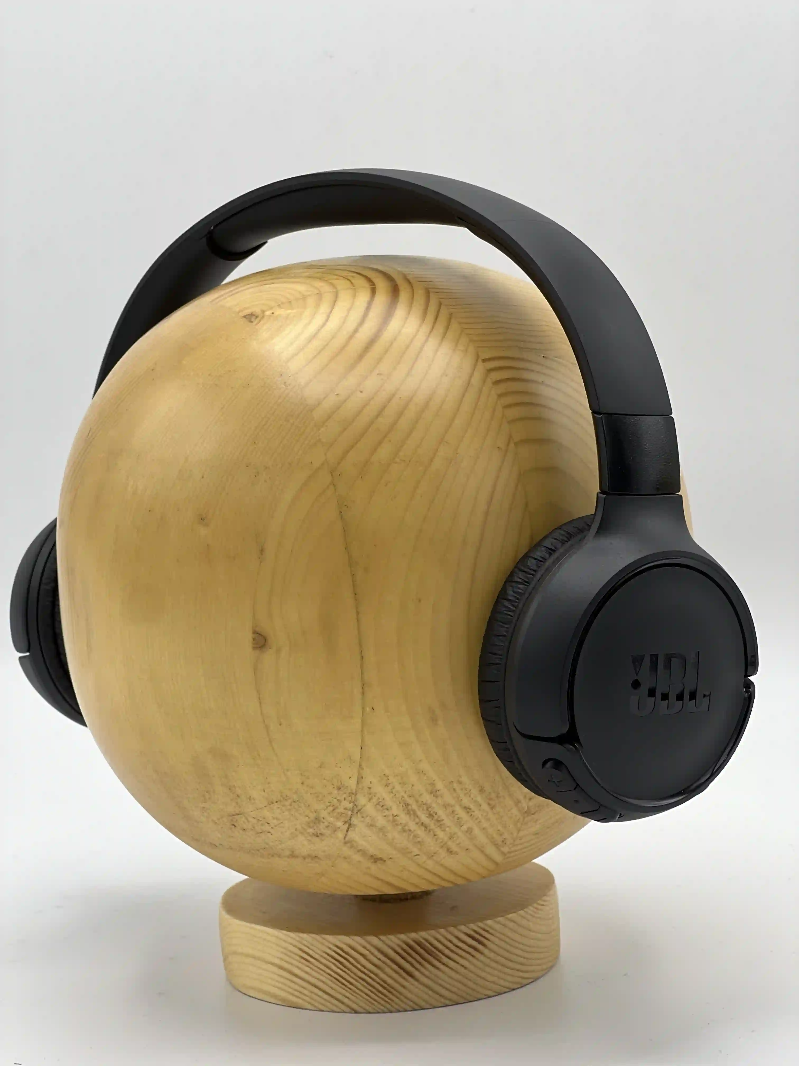 هدفون بی‌سیم جی‌بی‌ال (JBL) مدل TUNE 520BT