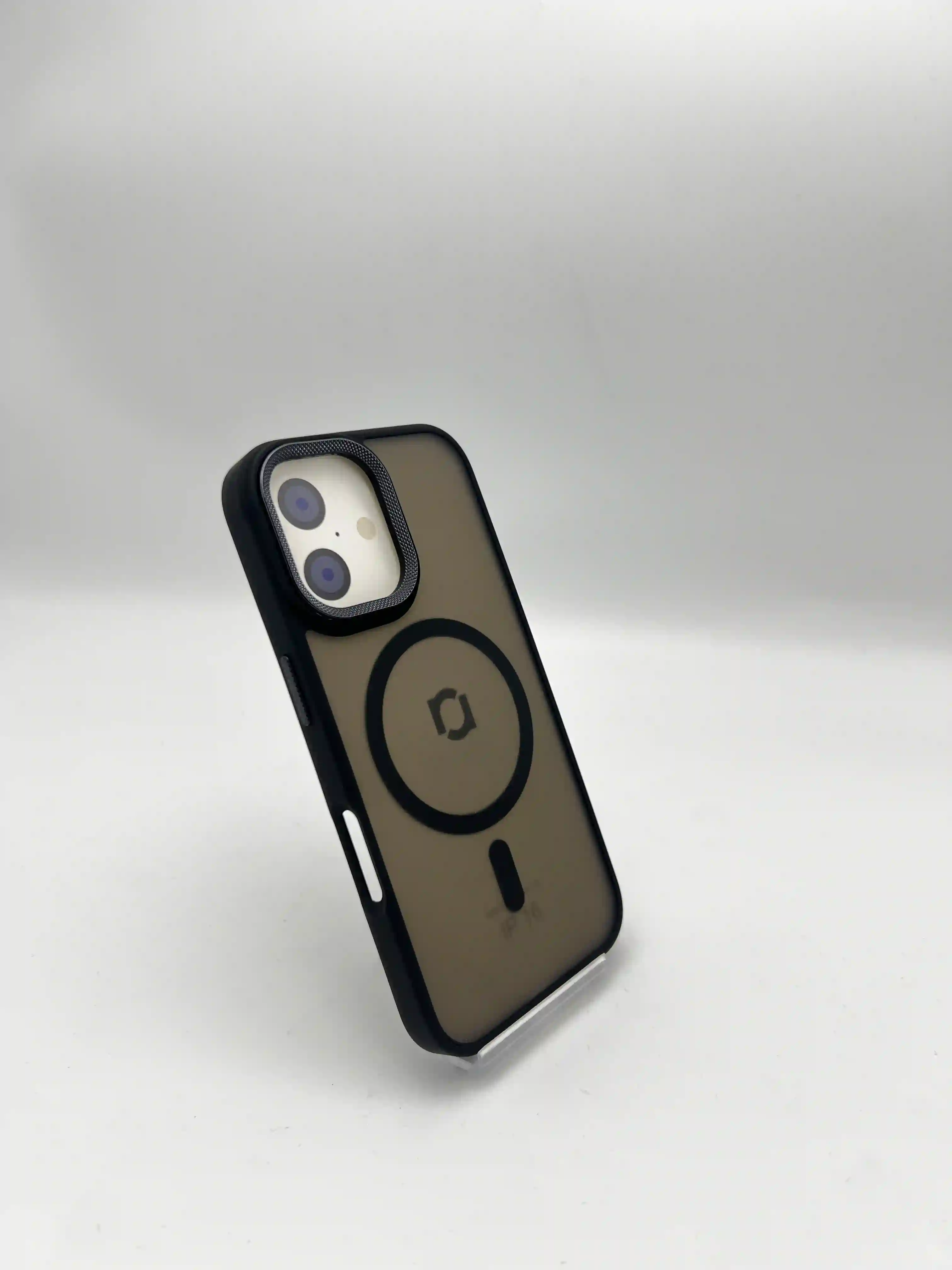گارد مگ‌سیف دار Unique Case مدل Classic Fit برای iPhone 16 normal