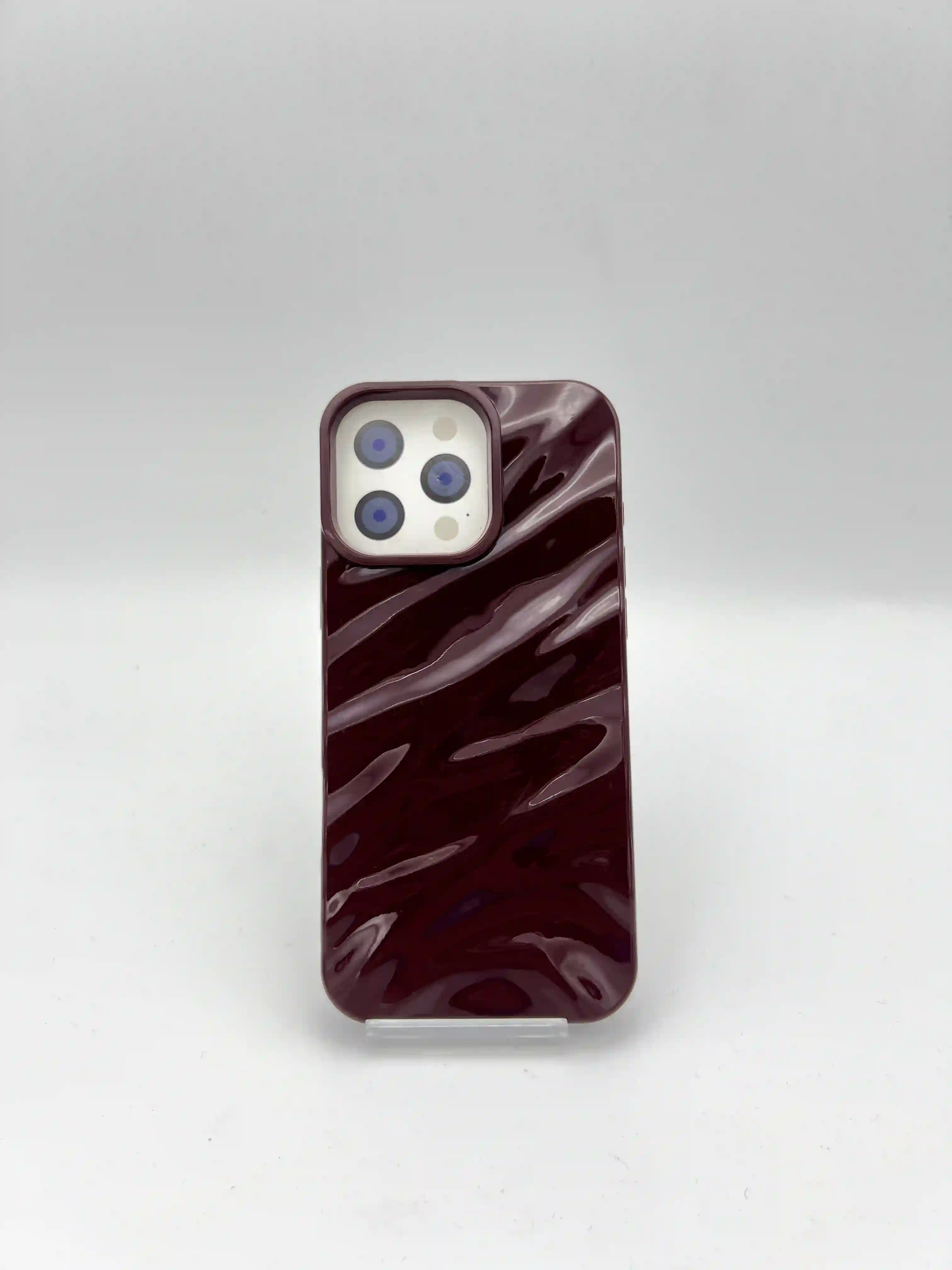 گارد VIP MAX مدل Crimson برای iPhone 16 Pro Max