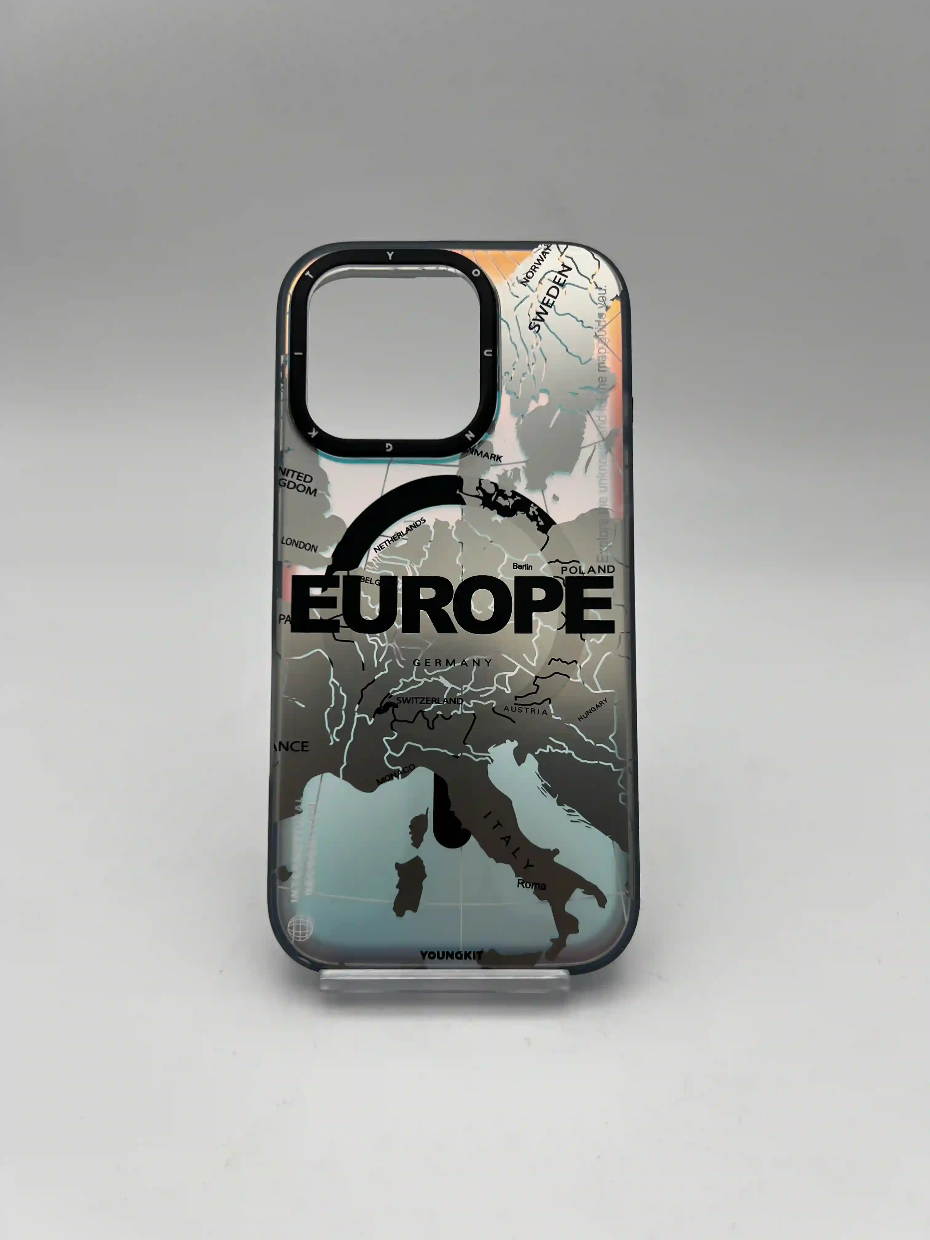 گارد YoungKit مدل Europe برای iPhone 16 Pro
