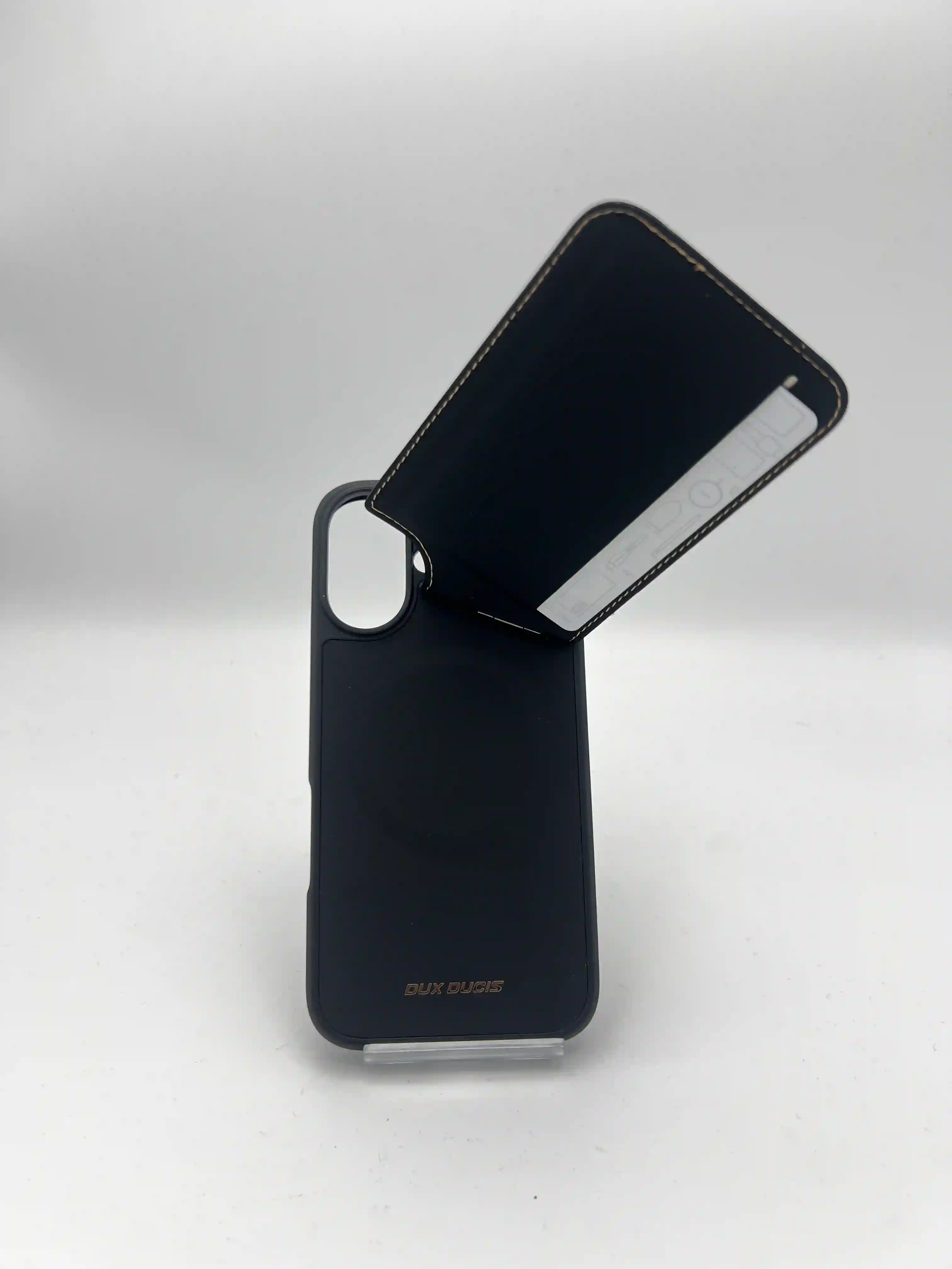 گارد محافظ DUX DUCIS جا کارتی مدل Rafi II Series برای iPhone 16 Normal