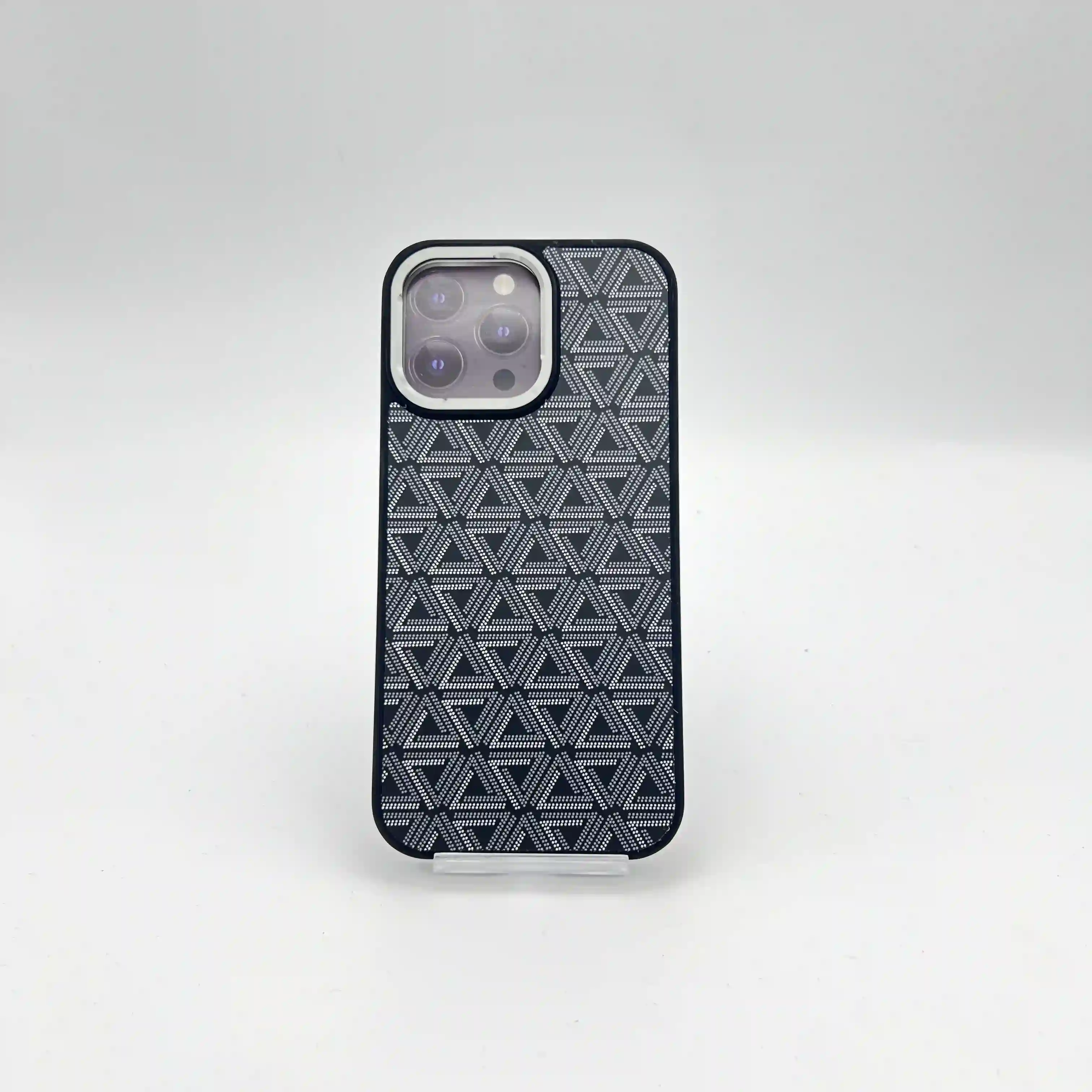 کاور طرح دار هندسی VIP MAX مدل MAX SERIES| محافظ iPhone 16 Pro Max