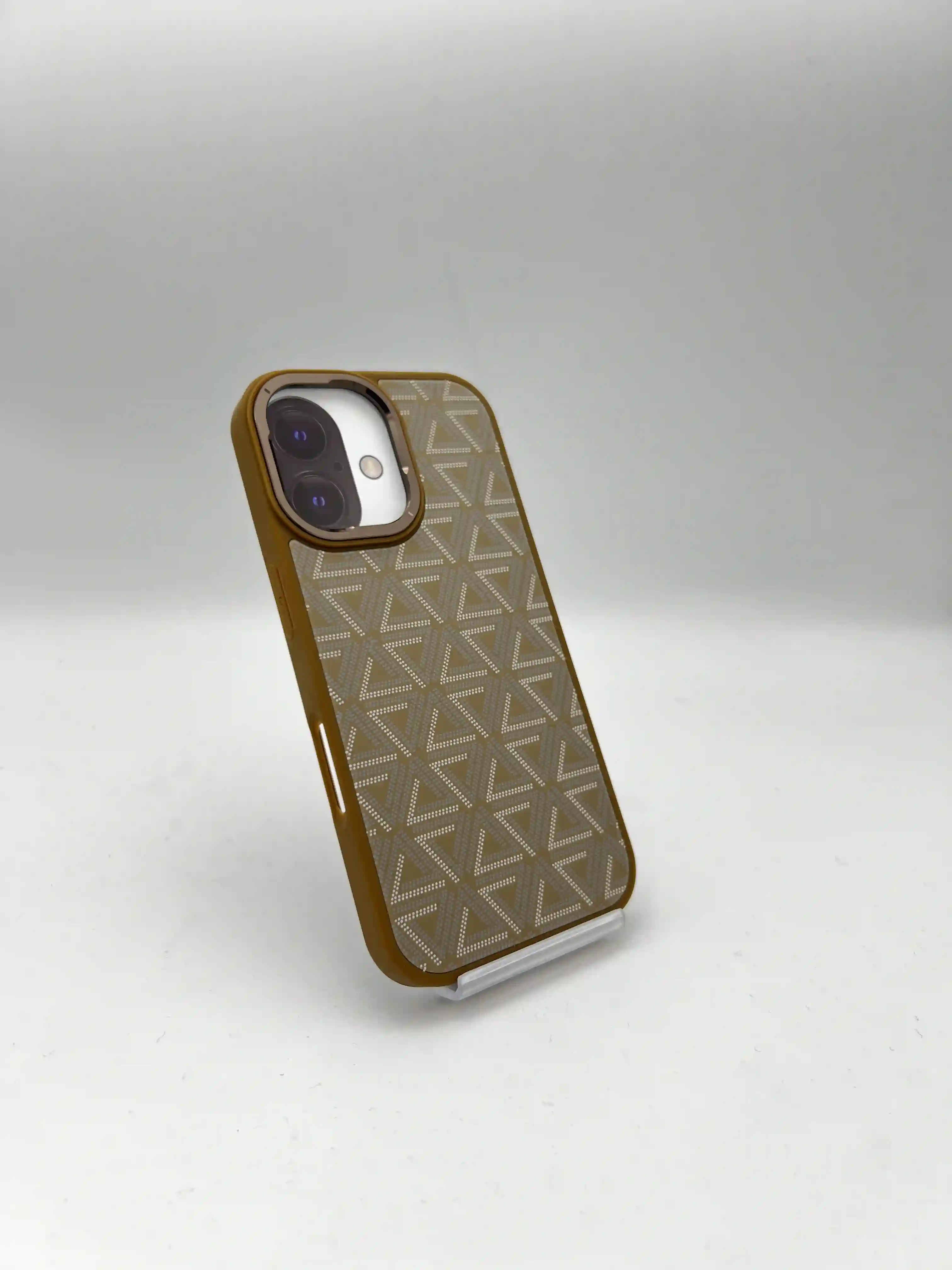 کاور طرح دار هندسی VIP MAX مدل MAX SERIES| محافظ iPhone 16 Normal