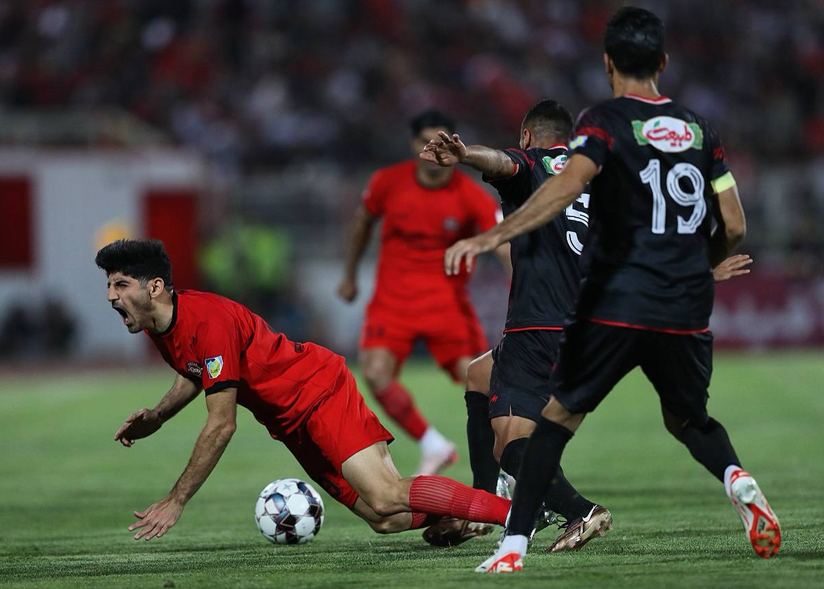 تکلیف ورزشگاه میزبان بازی تراکتور - پرسپولیس مشخص شد