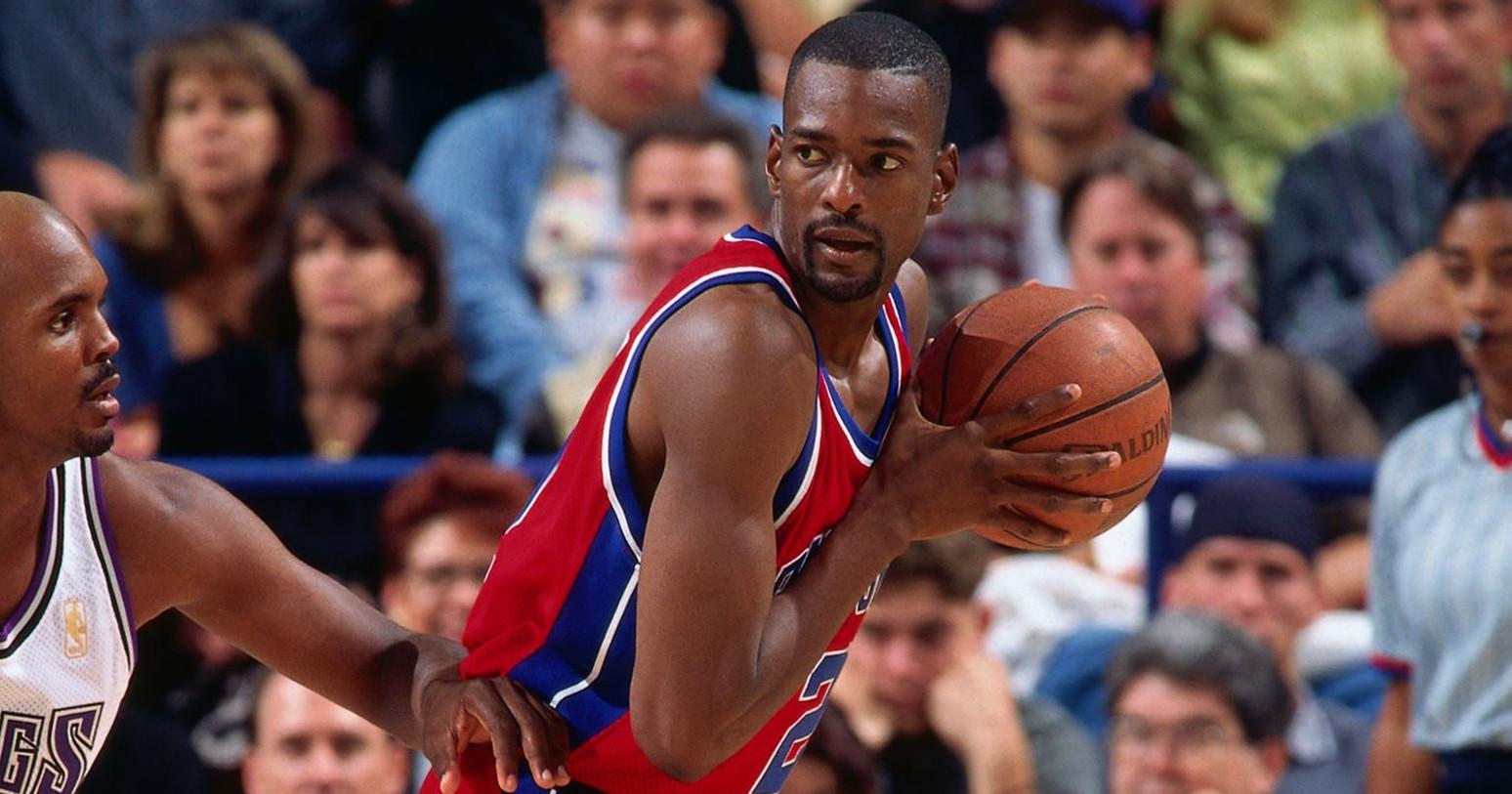 استیسی اوگمون در دترویت پیستونز