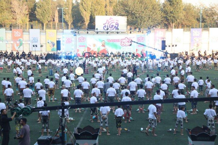 ثبت بزرگ‌ترین اجتماع باستانی‌کاران در افتتاحیه «قهرمان شهر»